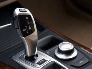 2007-BMW-X5-Gear-Shifter-1920x1440